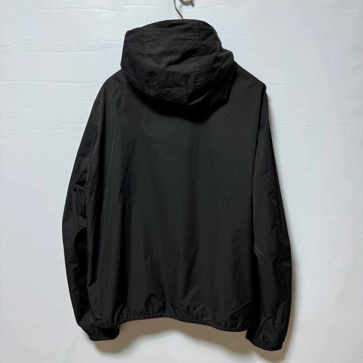 エンポリオアルマーニ 23AW ナイロンパーカー 定価72,600円 50(XL) 送料230円〜 EMPORIO ARMANI ジャケット フードブルゾン 8N1BQ0 1NZQZ _画像3