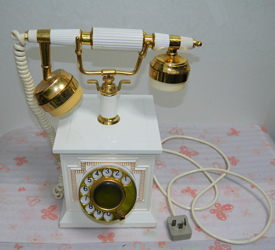 激レア・田村電機　パルテフォン D-005 A1　 電話機 ダイヤル式　昭和レトロ アンティーク　ホワイト