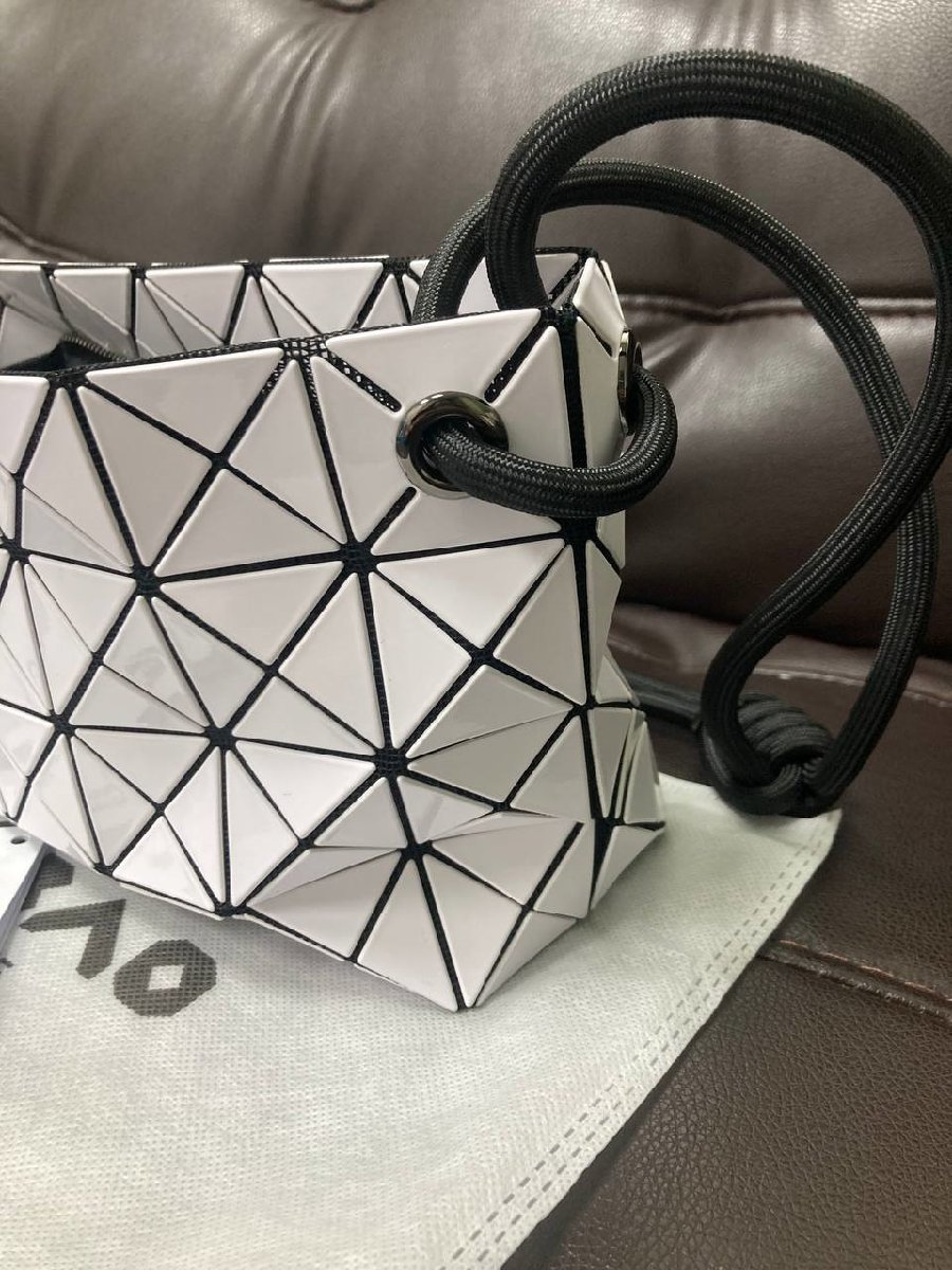 BAO BAO ISSEY MIYAKE バオ バオ イッセイ ミヤケ BAOBAO バオバオ トートバッグ 中古 ■ PVC ■ ホワイト ■TN 1_画像5