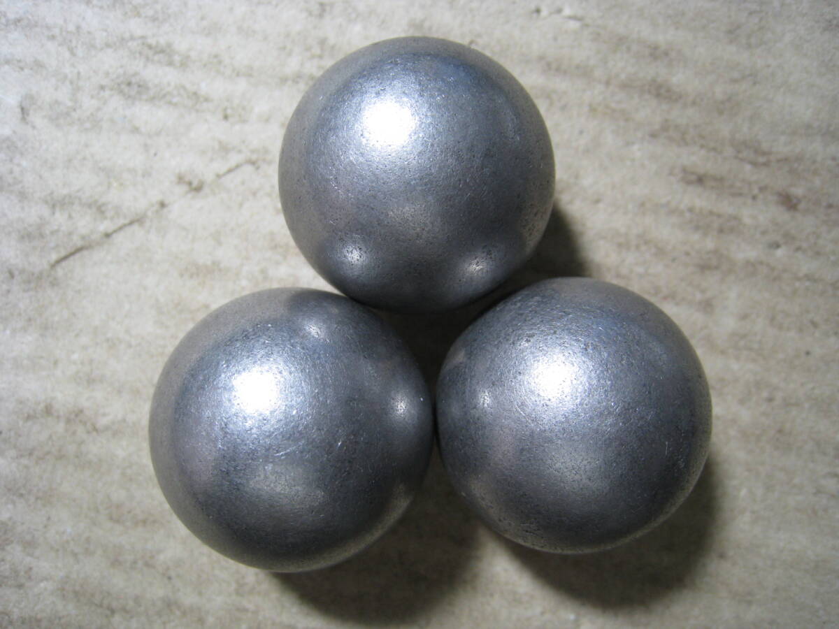 鉄球３球セット　直径約33㎜×3　重さ約154ｇ/１個　総重量462ｇ　管理番号MC-67_画像3