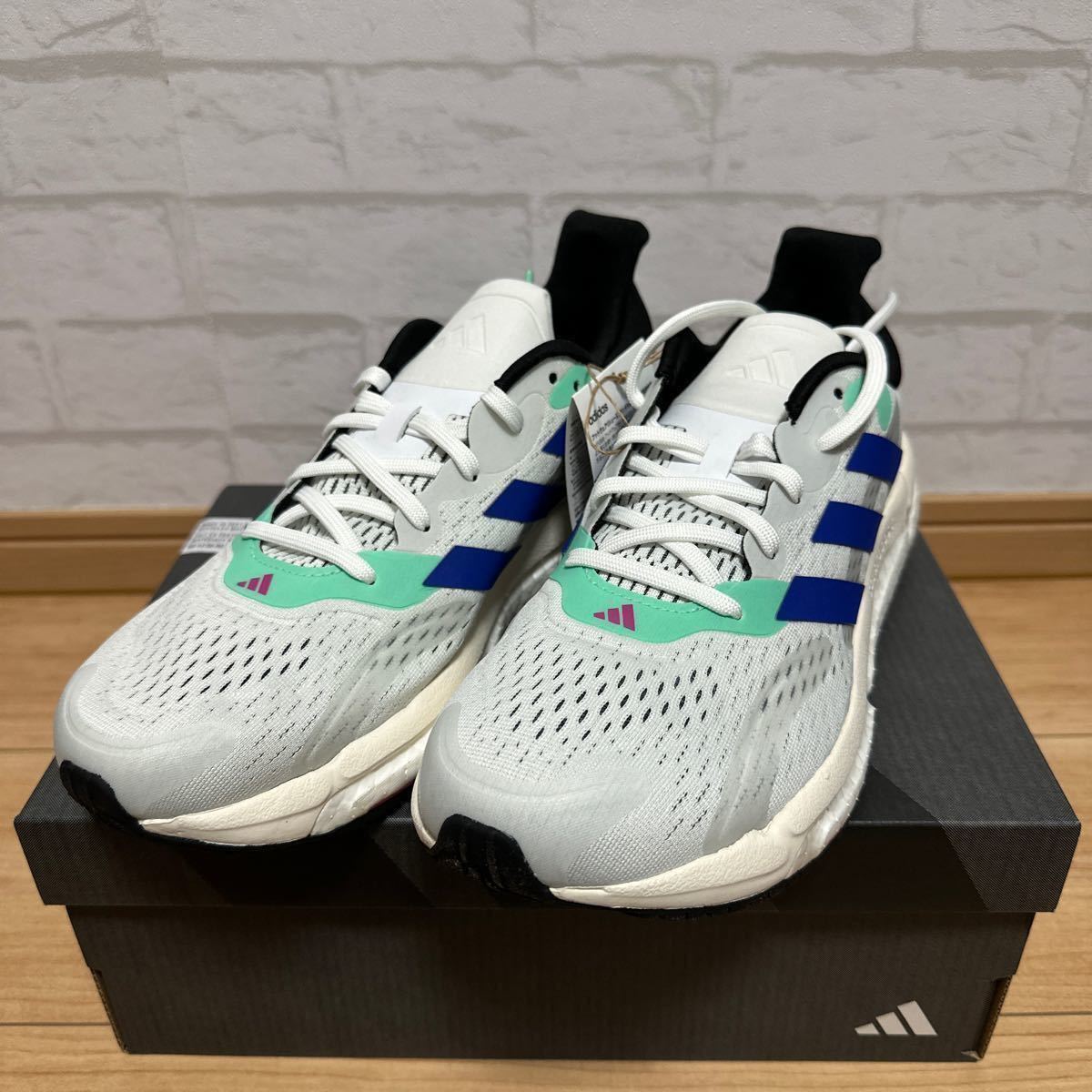 新品 アディダス ソーラーブースト 4 / SOLARBOOST 4 ランニングシューズ マラソン レース大会 サイズ27..5㎝_画像5