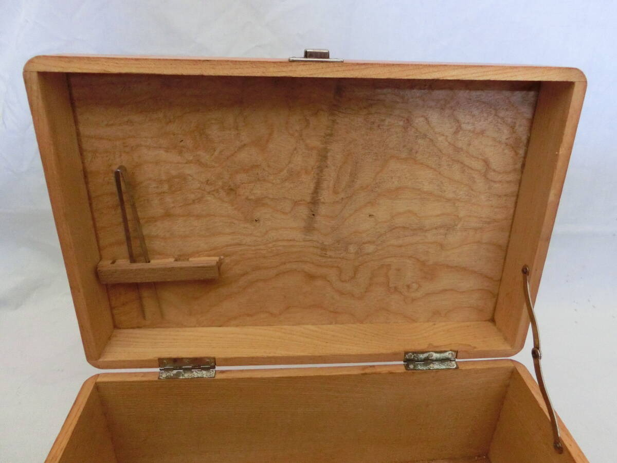 ●木製 薬箱　救急箱 　昭和レトロ ボックス 木箱 小物入　収納 「喰い合わせ俵」おまけ付き　_画像6