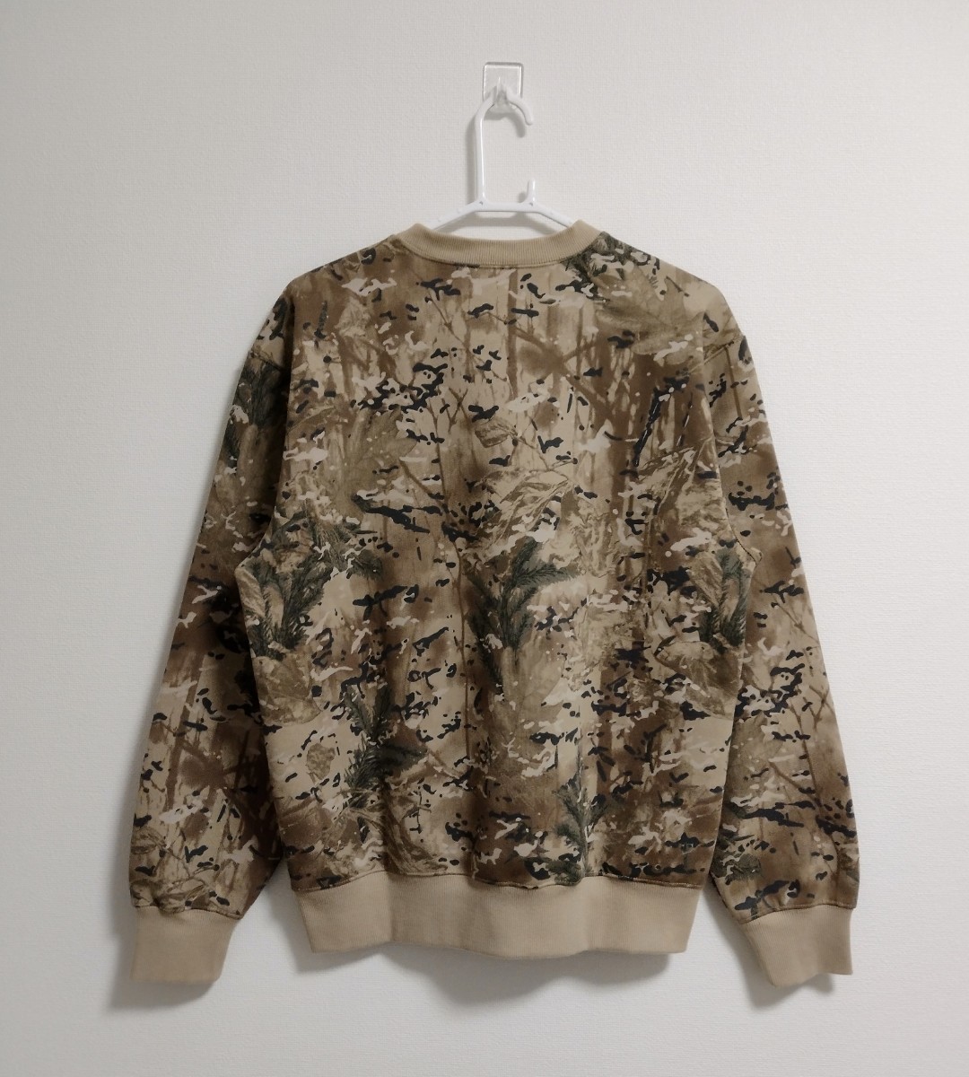 【1回のみ着用】Carhartt WIP Sweatshirt Sサイズ Desert Camo Combi カーハート スウェット　ミリタリー_画像2