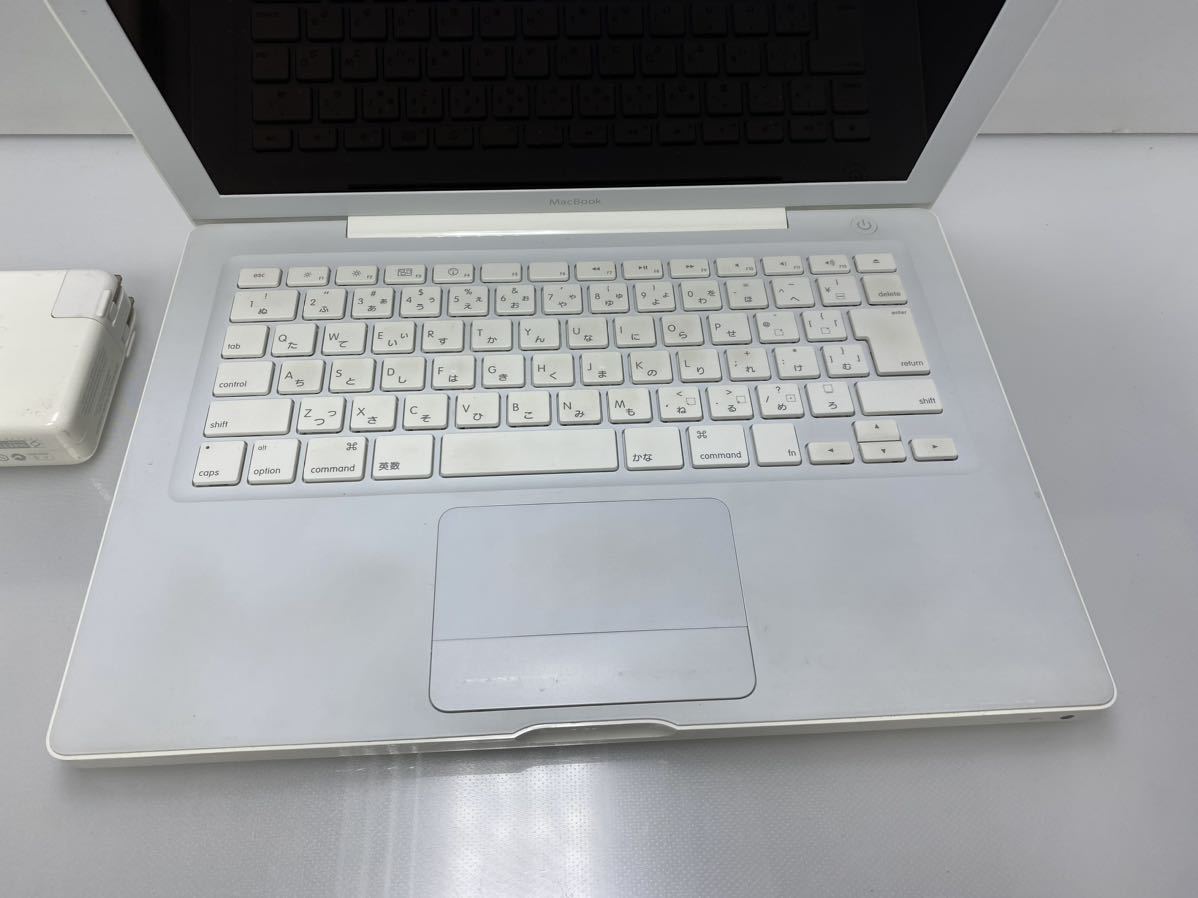 DP-020302 美品 OS起動　キーボードのみ確認　Apple MacBook A1181 ブラックモデル/初代MacBook/13.3/CoreDuo 2.1GHz/1GBメモリ_画像6