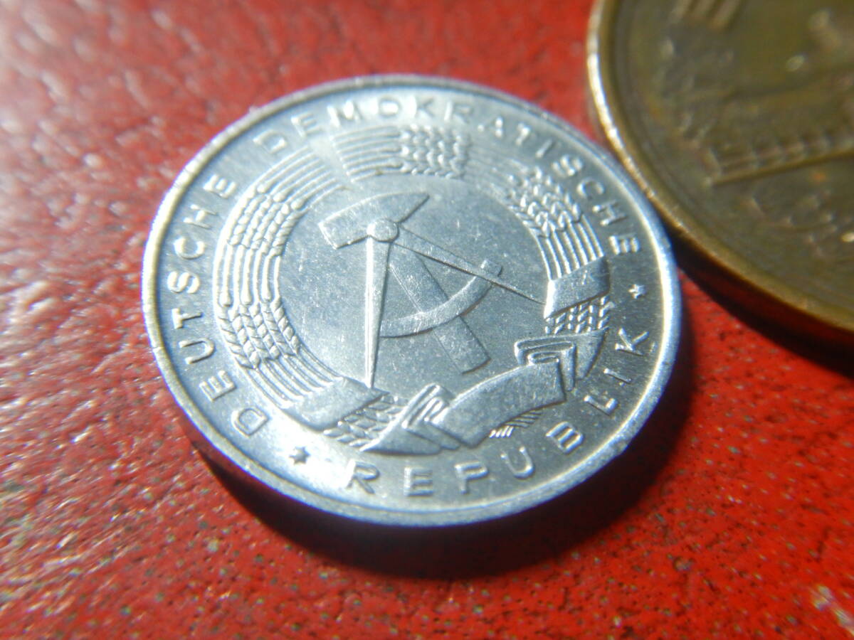 外国・東ドイツ／１ペニヒ・アルミニウム貨（1968年A）　24022702_画像3