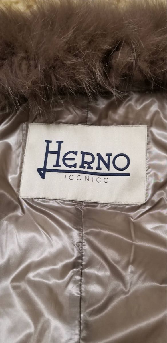 未使用 HERNO(ヘルノ)ダウンジャケット(新品・未使用)ロング、ベージュ、Mサイズ、ファー取り外し