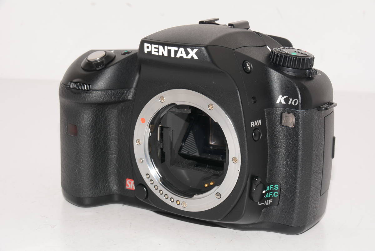 【外観特上級】PENTAX デジタル一眼レフカメラ K10D ボディ　#m7204_画像1