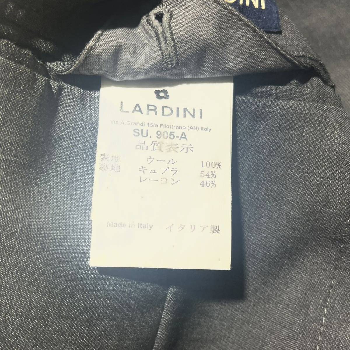 圧倒的存在感！！XLサイズ！！ ラルディーニ【王者の風格】LARDINI テーラードジャケット ブートニエール◎ 木製ハンガー付き◎ グレー_画像9