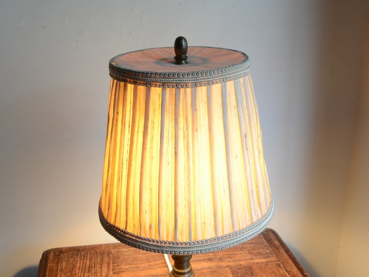アンティーク照明 ヴィンテージ スタンドライト プリーツシェード付き真鍮テーブルランプ（H37cm）_画像2