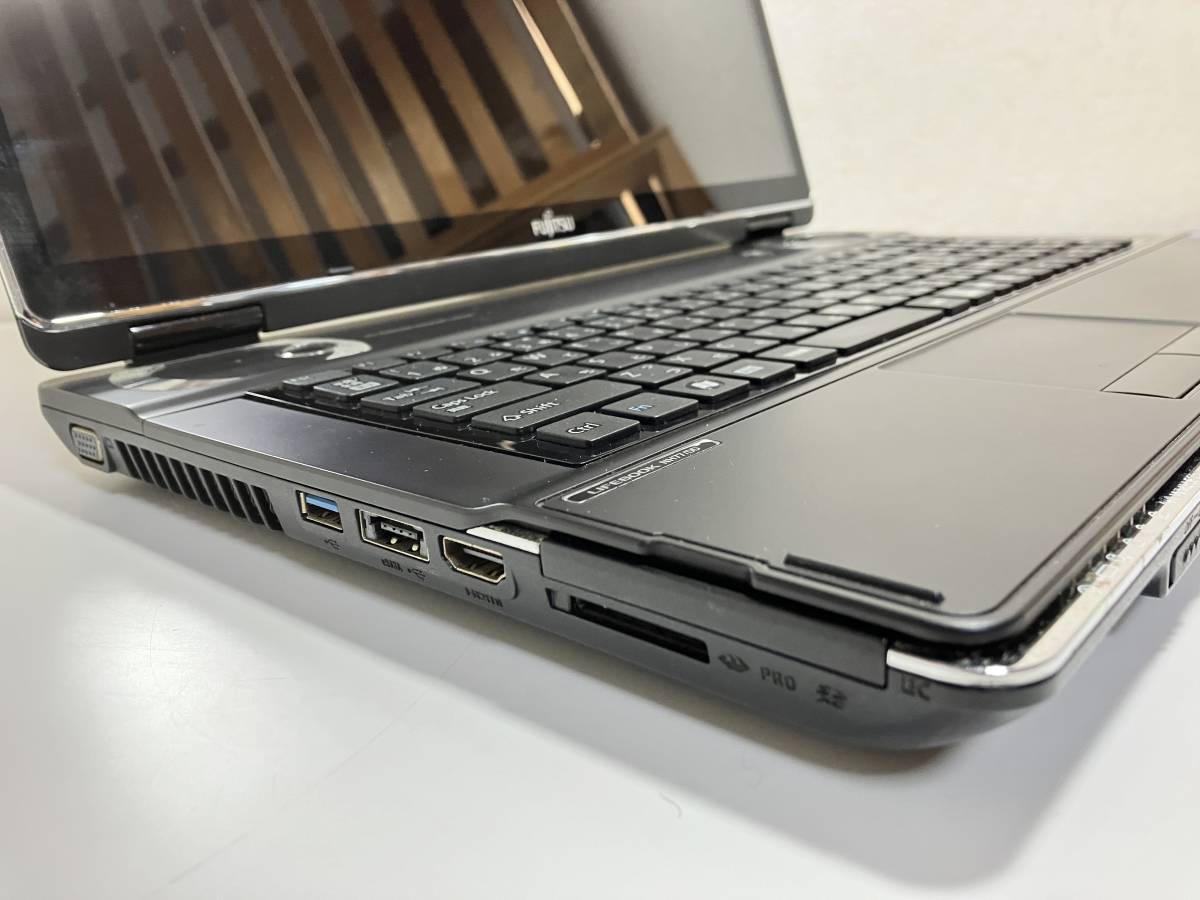 【爆速新SSD512GB☆メモリ8GB☆17.3型ワイド♪】☆富士通 NH77/DD☆最強 Core i7-2630QM☆カメラ/Blu-ray/高解像度☆Windows10_画像5