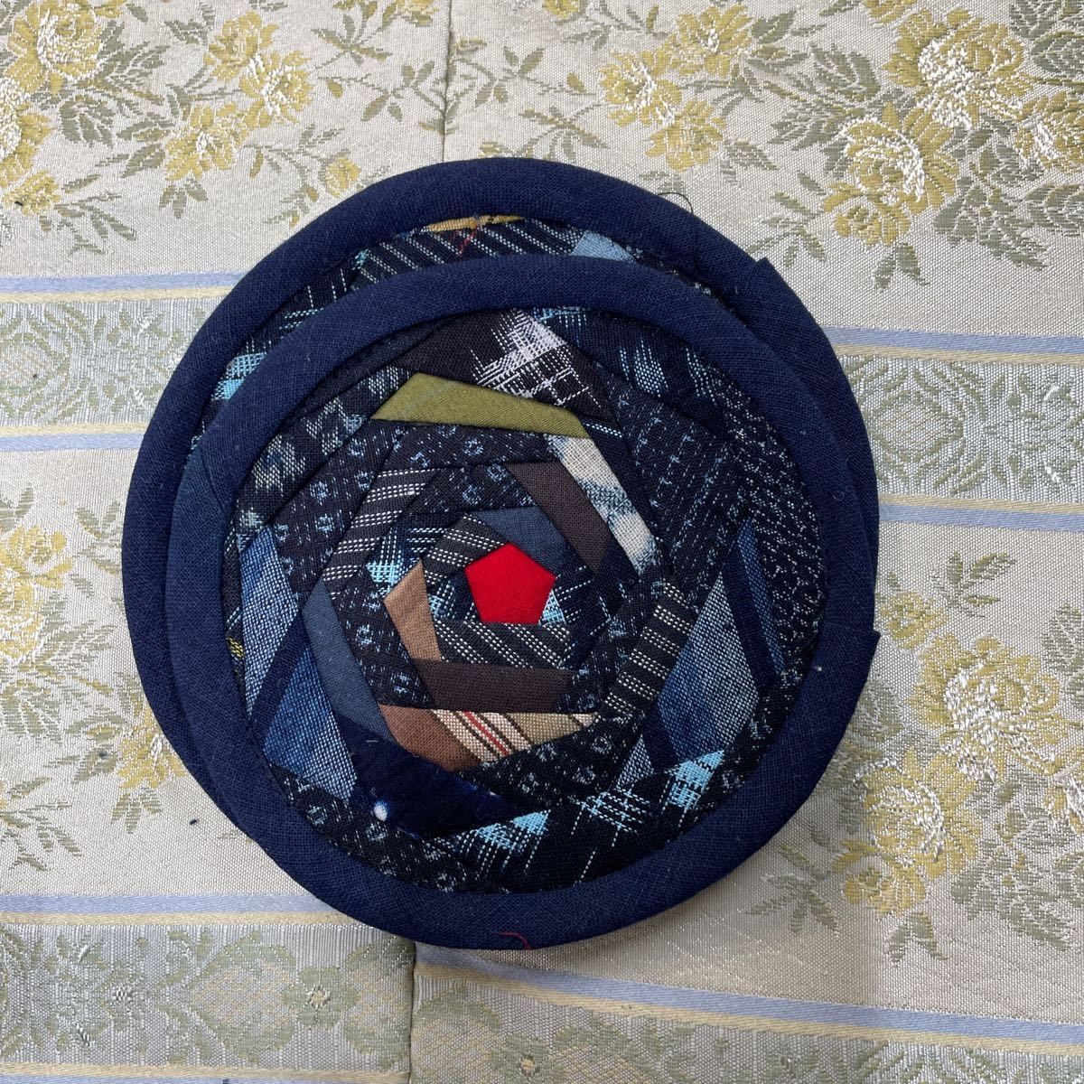 Y65 藍染　絣　円形バラパッチ４枚セット　古布リメイク　ハンドメイド