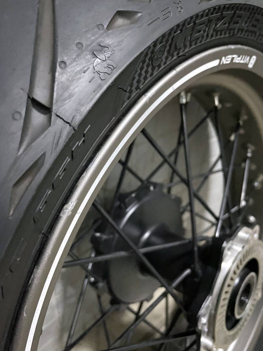 ハスクバーナ ヴィットピレン401用前後ホイール Husqvarna Vitpilen 401 Wheels_画像10