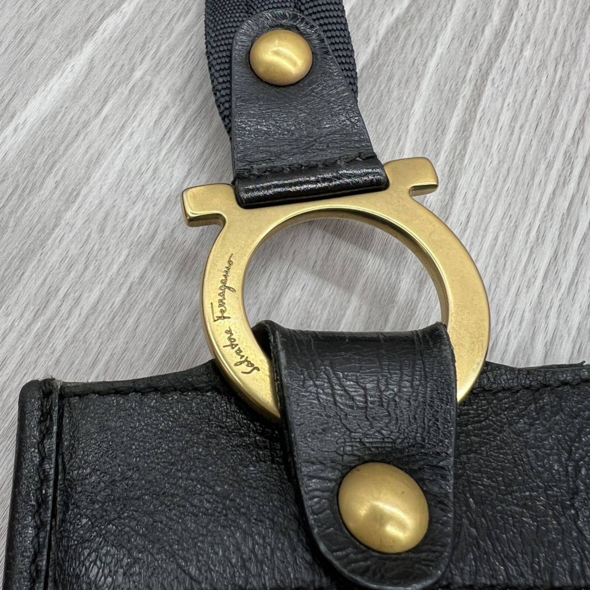 1円■美品■Salvatore Ferragamo サルヴァトーレ フェラガモ サコッシュ ショルダーバッグ キャンバス レザー ガンチーニ メンズ ビジネス_画像7