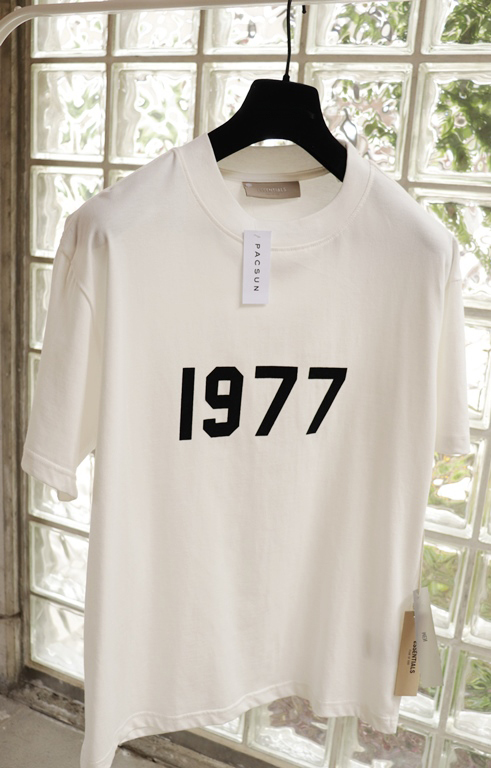 送料370円～限定 新品 1977 メンズTシャツ【白 XL】FOG ESSENTIALS ホワイト★フロッキーロゴ/半袖 Tシャツ 大きいサイズ エッセンシャルズ_画像2