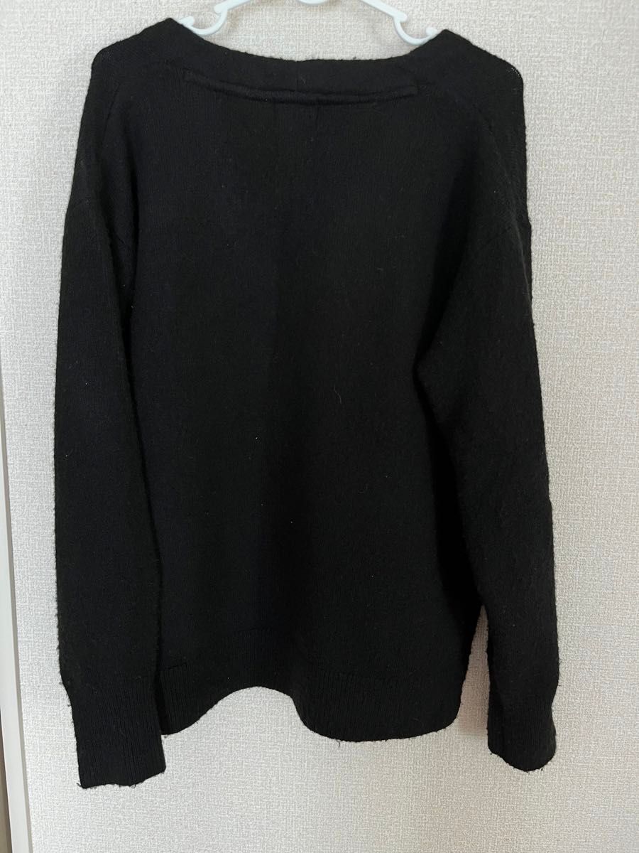 H&M オーバーサイズセーター　ブラック　XS Vネック　ニット　黒