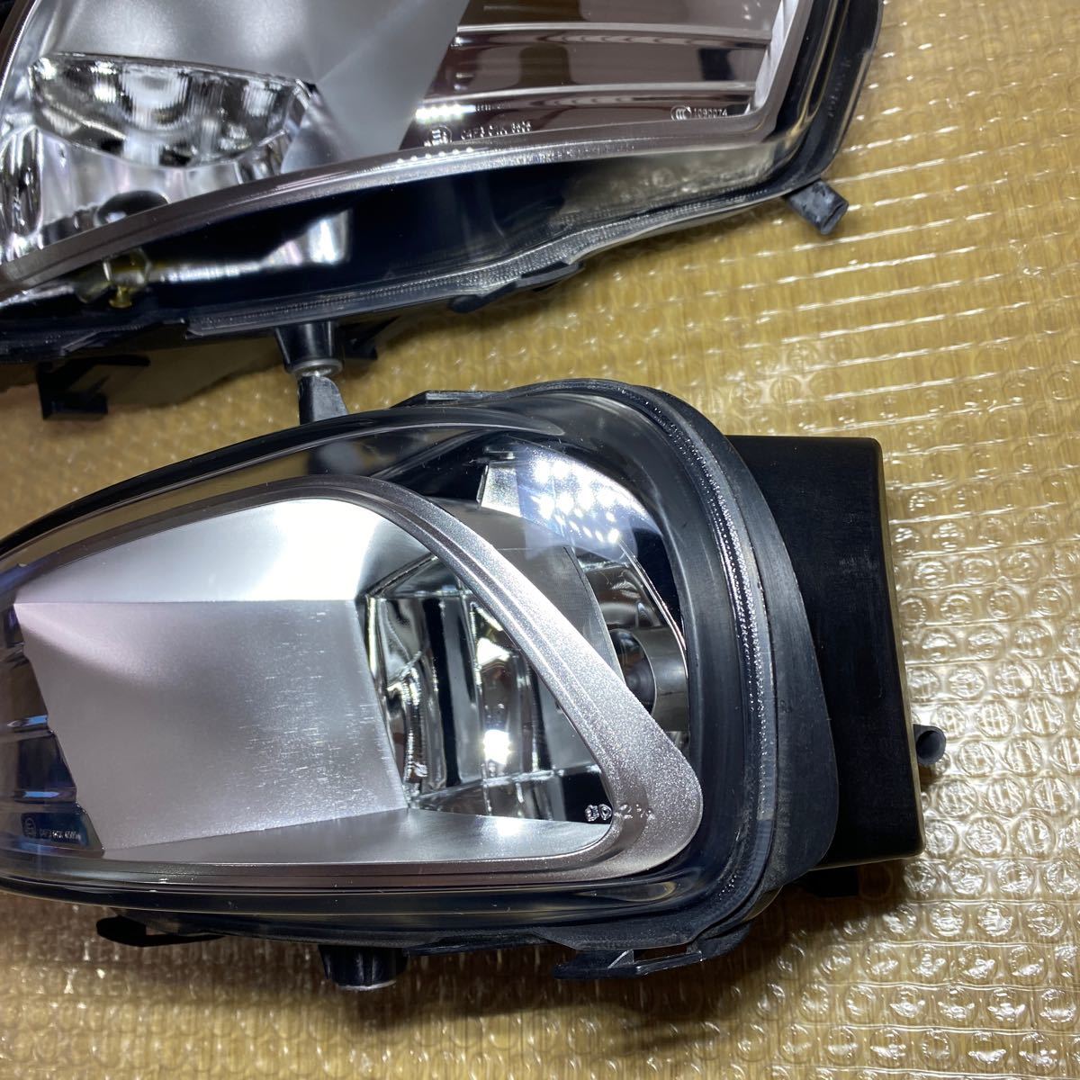 ** new car removing beautiful goods Mitsubishi Fuso Super Great previous term original fog lamp halogen left right MITSUBISHI FUSO SUPER GREAT truck **