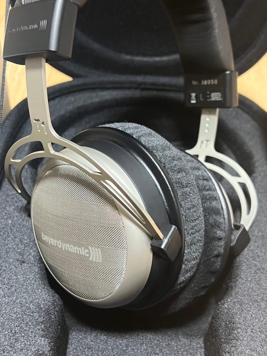 beyerdynamic ベイヤーダイナミック T1 2nd Generation ヘッドバンド・イヤーパッド交換済