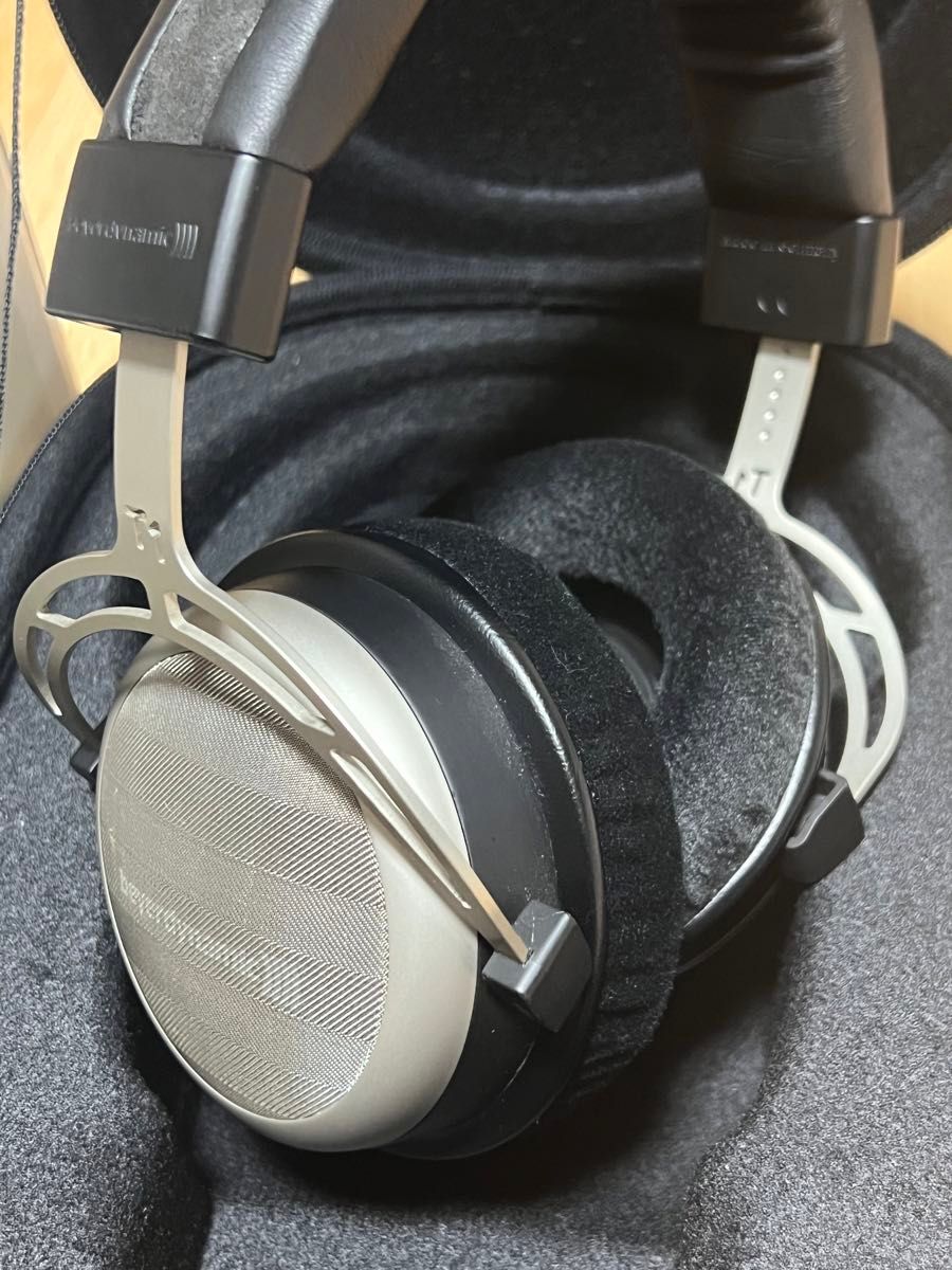 beyerdynamic ベイヤーダイナミック T1 2nd Generation ヘッドバンド・イヤーパッド交換済