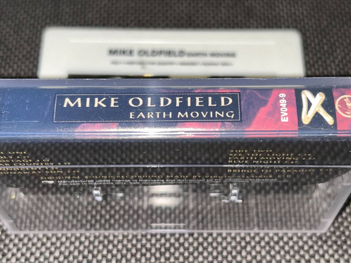 Mike Oldfield / Earth Moving 輸入カセットテープ_画像3