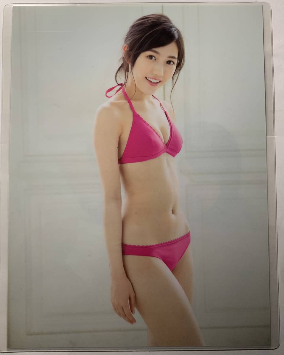 【厚手ラミネート加工】渡辺麻友　水着　A4変サイズ　雑誌切り抜き ６ページ FLASH２０１５年１２月１５日号【グラビア】-G15_画像1