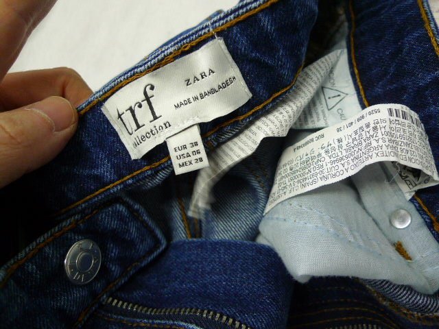 ◆ZARA ザラ TRF ロールアップ デニム　ウォッシュ　パンツ サイズ28 薄ブルー系_画像3