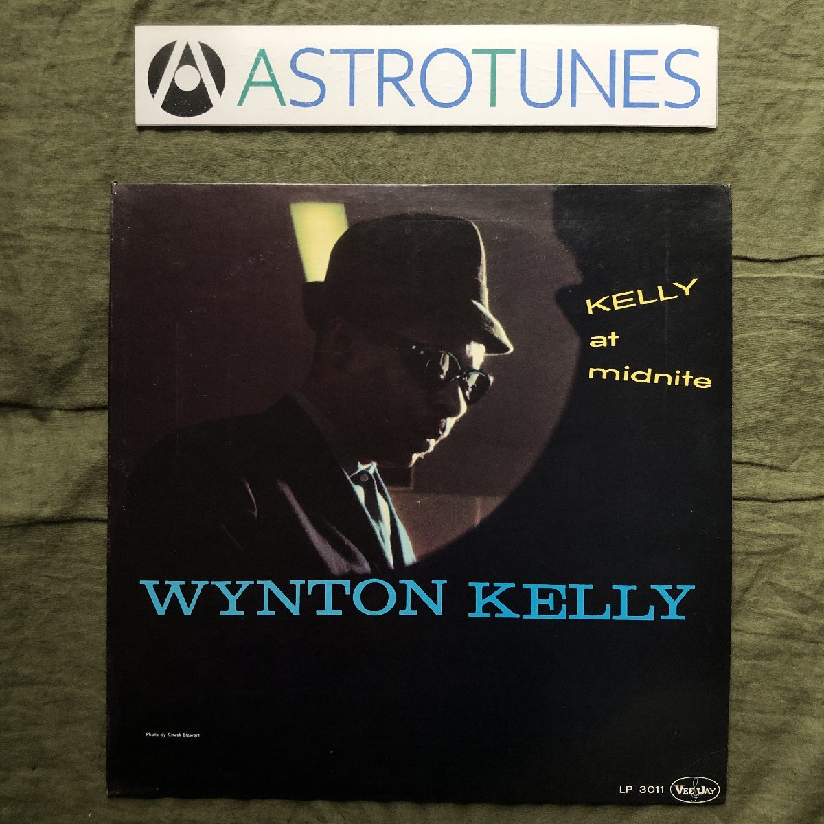 美盤 VJLP-3011 米国 本国盤 ウィントン・ケリー Wynton Kelly LPレコード Kelly At Midnite Paul Chambers, Philly Joe Jones_画像1