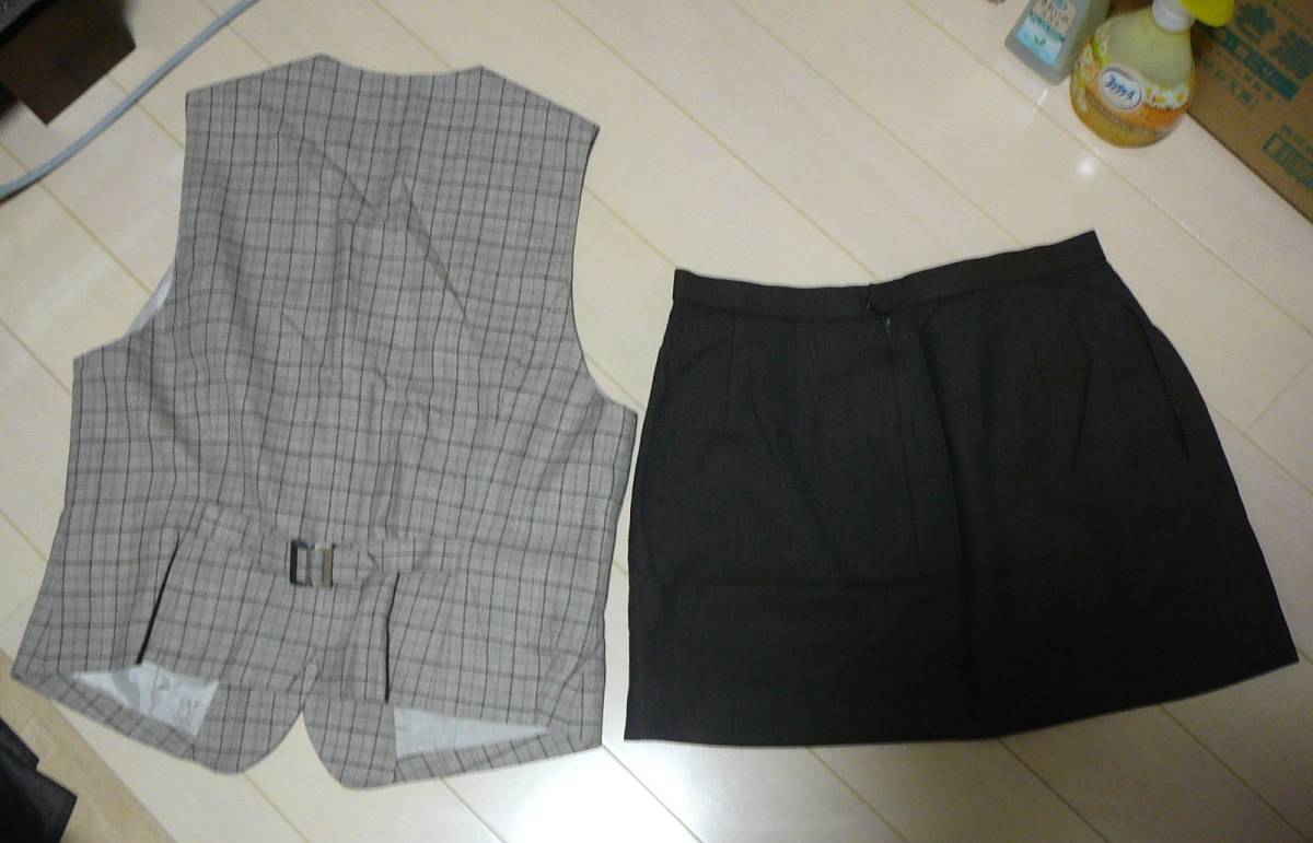 ★送料230円★11号　超ミニ　OL制服　コスプレ衣装　お水系　おねえさん　キャバ嬢　中古品_画像5