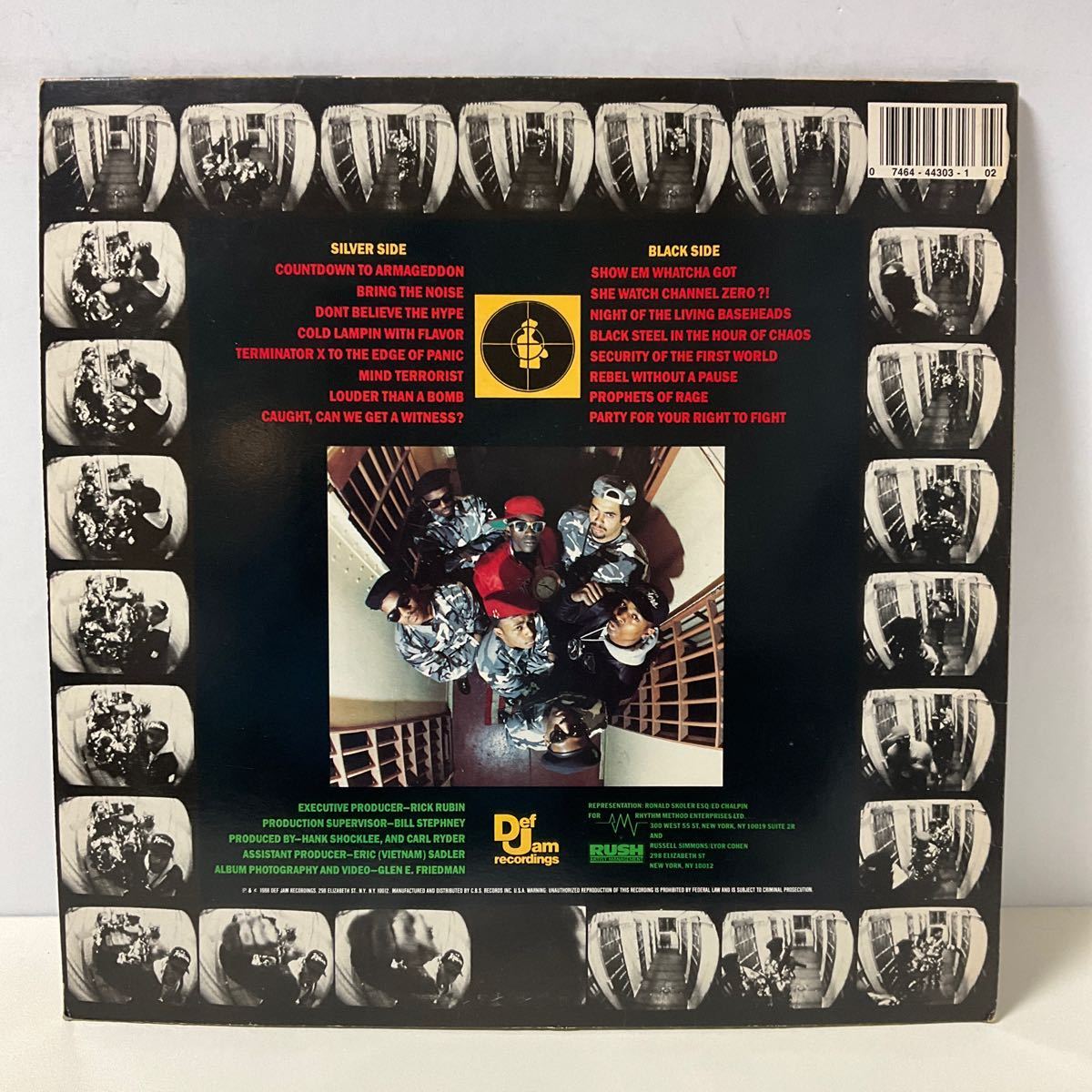 美盤 / US ORIGINAL / PUBLIC ENEMY / IT TAKES A NATION OF MILLIONS TO HOLD US BACK / LP レコード / C 44303 / HIP HOP RAP_画像2