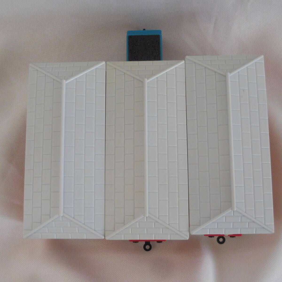 ◆中古◆トーマスとなかまたち◆車庫◆3個◆車両は見本の為付属しません◆食玩◆なかよしトーマス◆バンダイ◆BANDAI◆情景部品◆トーマス_画像7