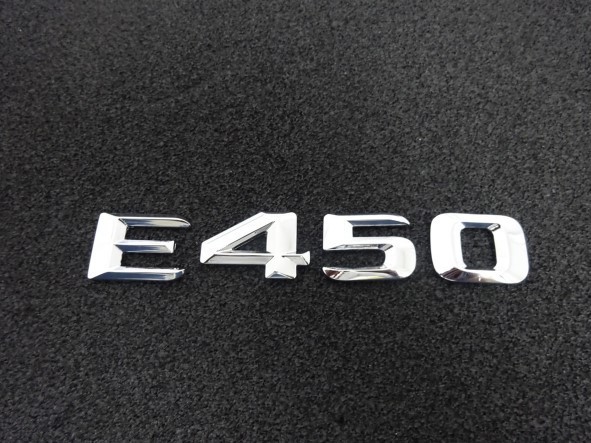 メルセデス ベンツ E450 トランク エンブレム W213 S213 C238 A238 Eクラス セダン ワゴン クーペ カブリオレ 高年式形状_画像1