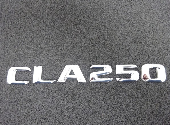 メルセデス ベンツ CLA250 トランク エンブレム リアゲートエンブレム W118 X118 CLAクラス シューティングブレーク 高年式形状_画像1