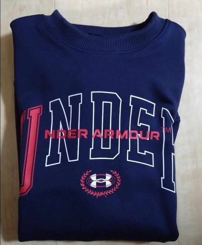 UNDER ARMOUR　トレーナー　160