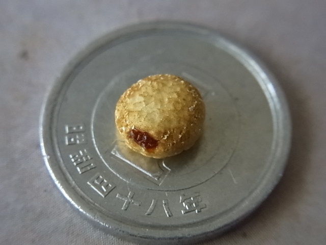 ミニチュアドールハウス ミニチュア焼き菓子 カスタムブライス の小物にも焼き菓子ギフト アンティーク皿 アンティークプレート　ベイク２_画像3