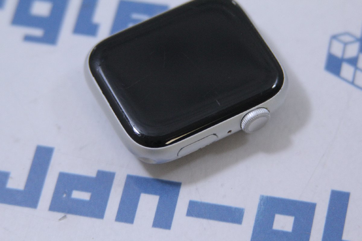 関西発送 訳アリ Apple Apple Watch Series 5 44mm 32GB GPSモデル MWVD2J/A 格安スタート！□ 訳アリ品もジャングル！ CS026503 B_画像4