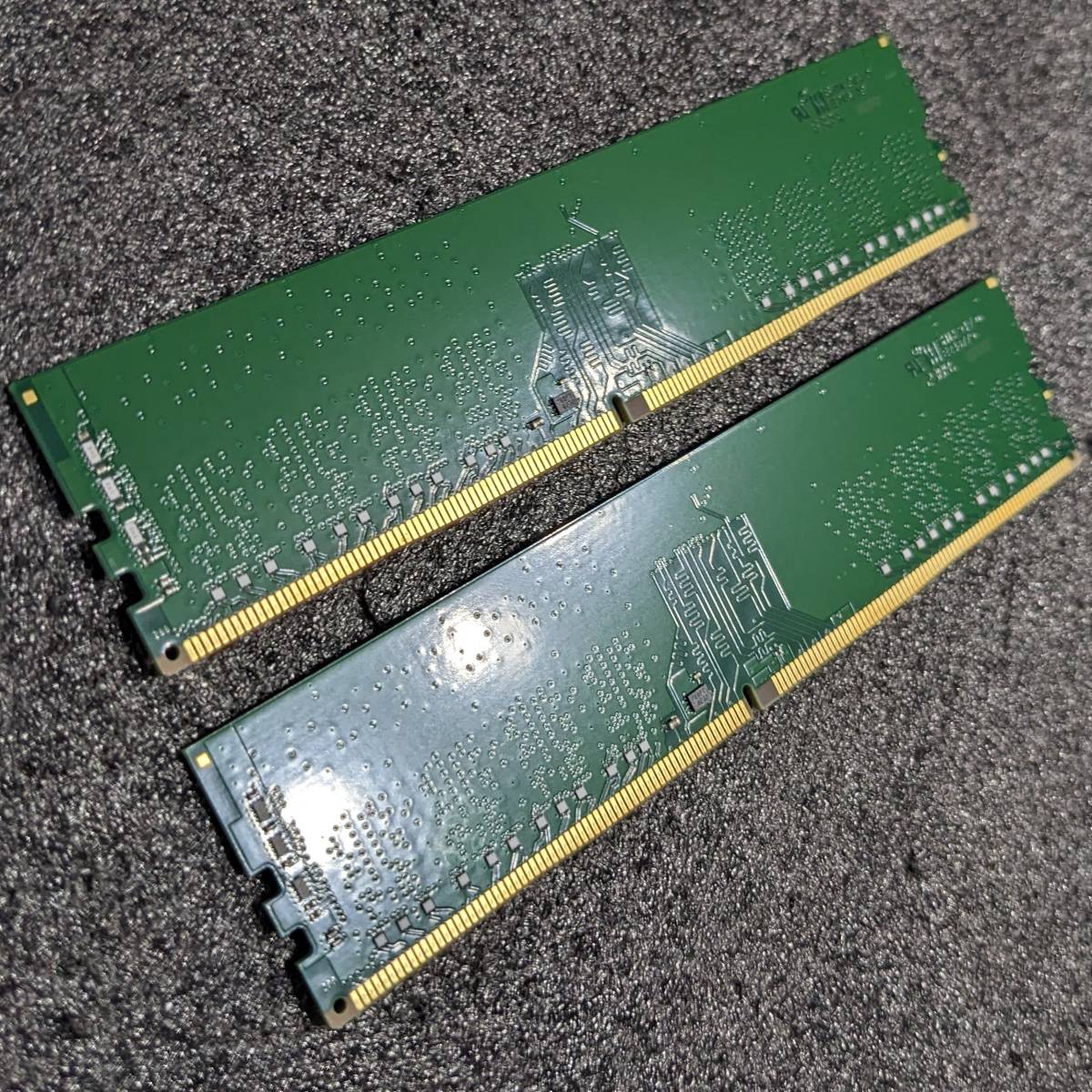 【中古】DDR4メモリ 32GB(16GB2枚組) Kingston CBD32D4U2S8MF-16 [DDR4-3200 PC4-25600]_画像4