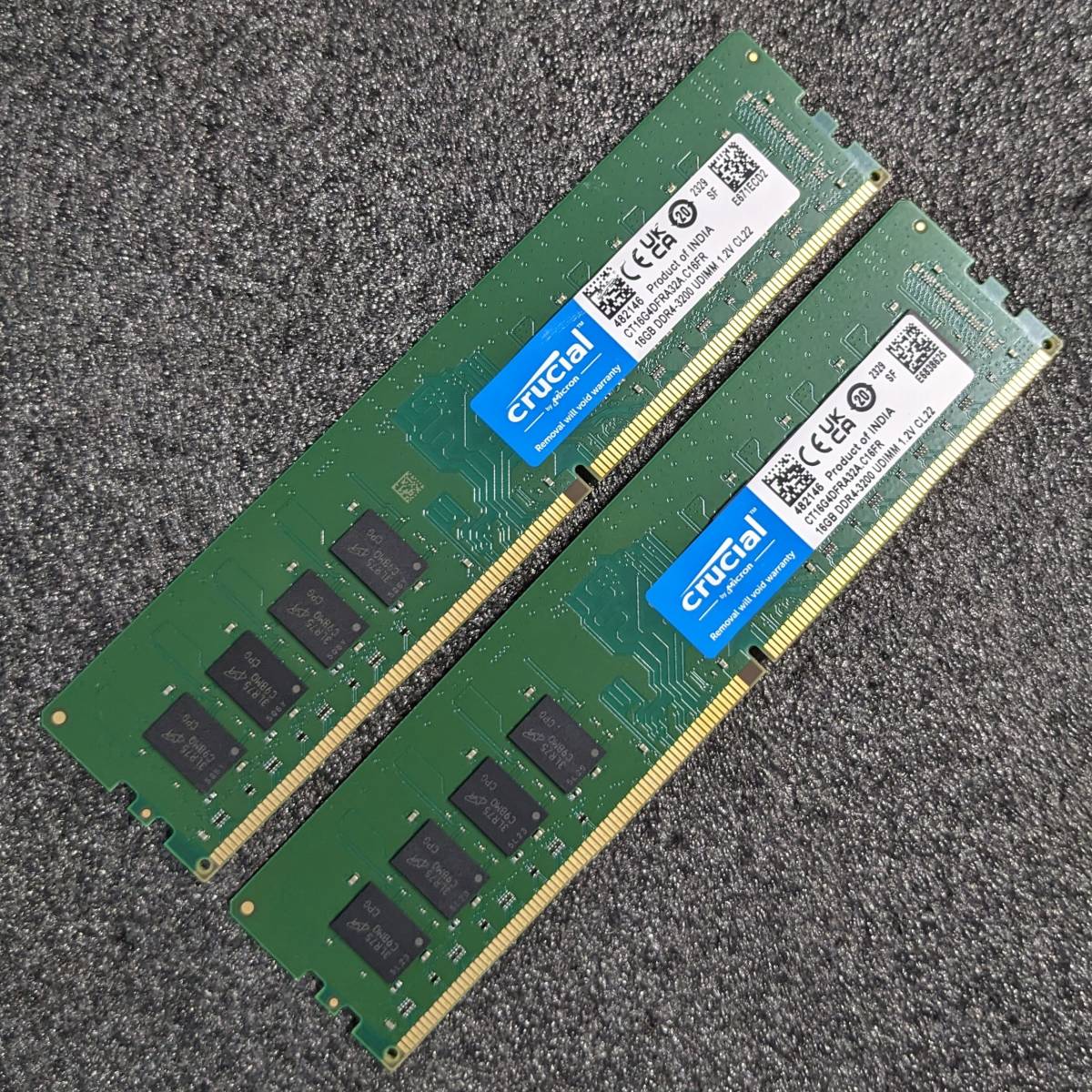 驚きの安さ 【中古】DDR4メモリ 32GB(16GB2枚組) Crucial