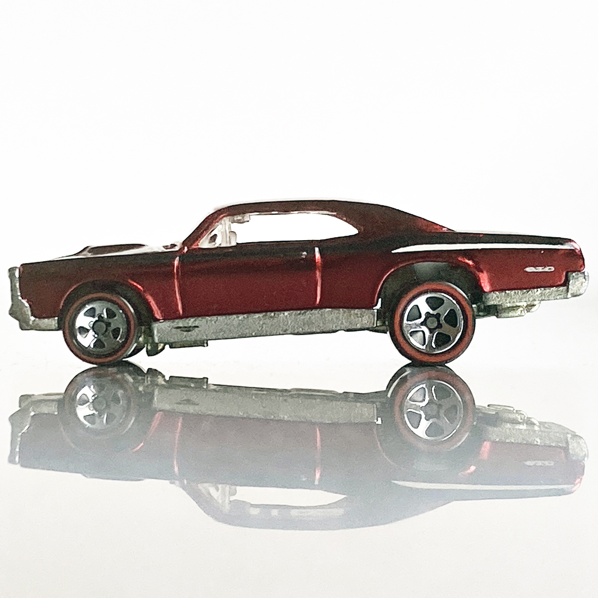 1/64 ホットウィール クラシック '67 ポンティアック GTO Hot Wheels Classics 1967 Pontiac_画像3