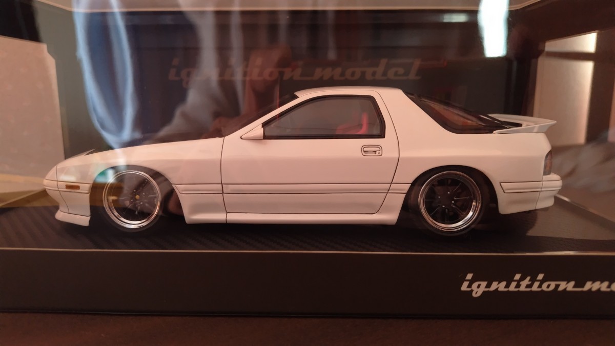 イグニッションモデル 1/18 Mazda　Savanna　RX-7（FC3S）White2 IG0292