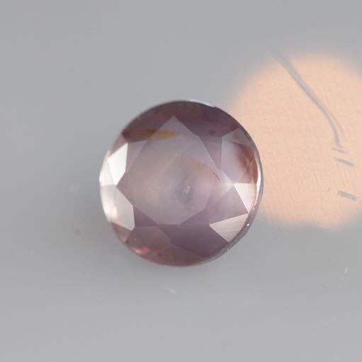 天然シルキーブラウニッシュピンクサファイアルース0.425ct★ラウンドカット★_画像2