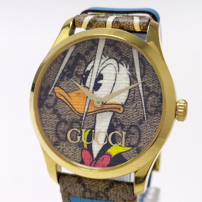 【中古】GUCCI Gタイムレス ドナルドダック GGスプリーム メンズ 腕時計 クオーツ SS マルチカラー文字盤 126.4