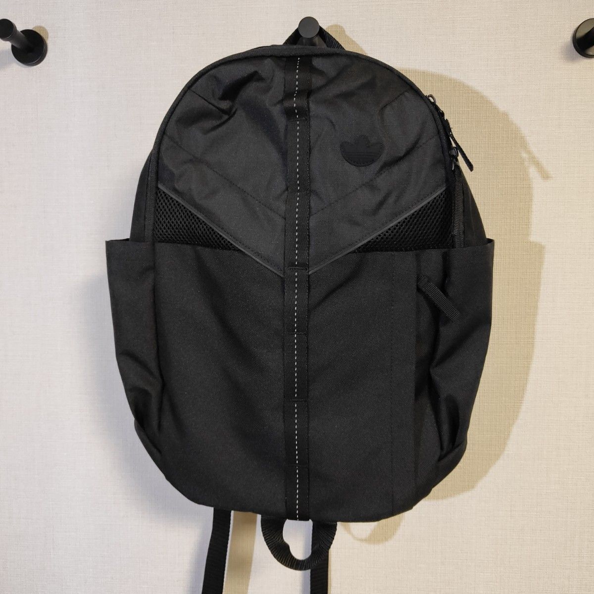 新品未使用アディダスオリジナルス　リュック　バックパック約23L adidas