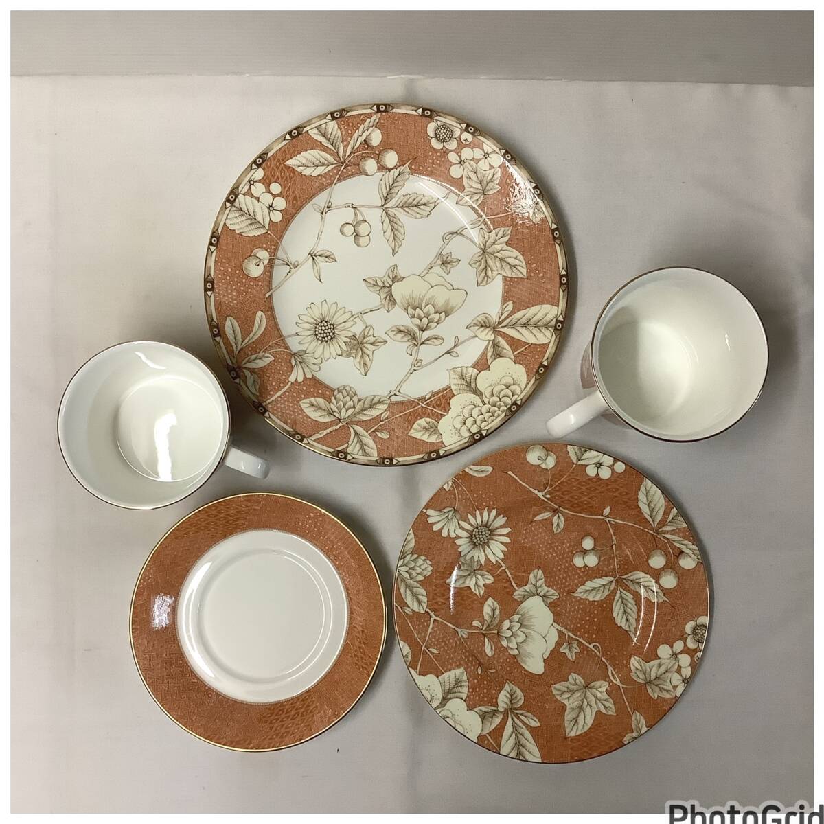 ☆未使用☆ WEDGWOOD ウェッジウッド カップ＆ソーサー＆デザートプレート セット_画像3