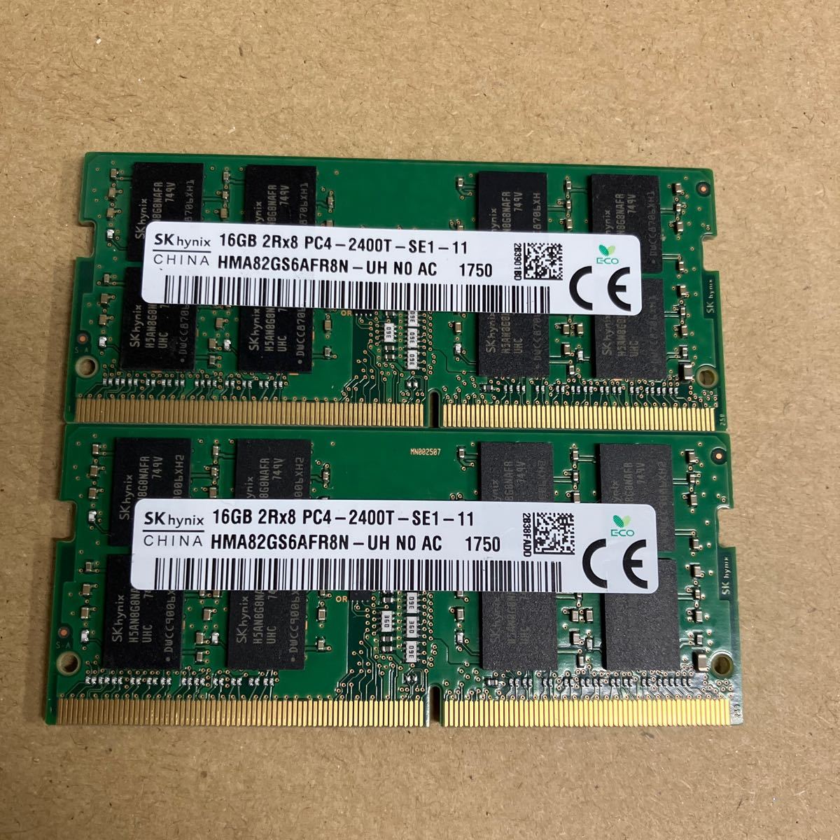 N187 SK hynix ノートPCメモリ 16GB 2Rx8 PC4-2400T 2枚 動作確認品_画像1