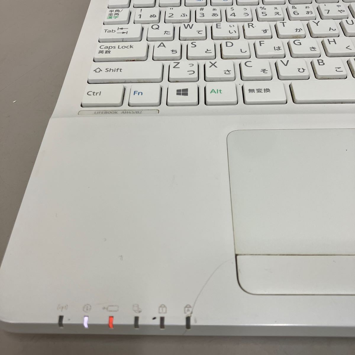 R102 富士通 LIFEBOOK AH45/B2 FMVA45B2W Core i3 7100U メモリ4GB ジャンク_画像9