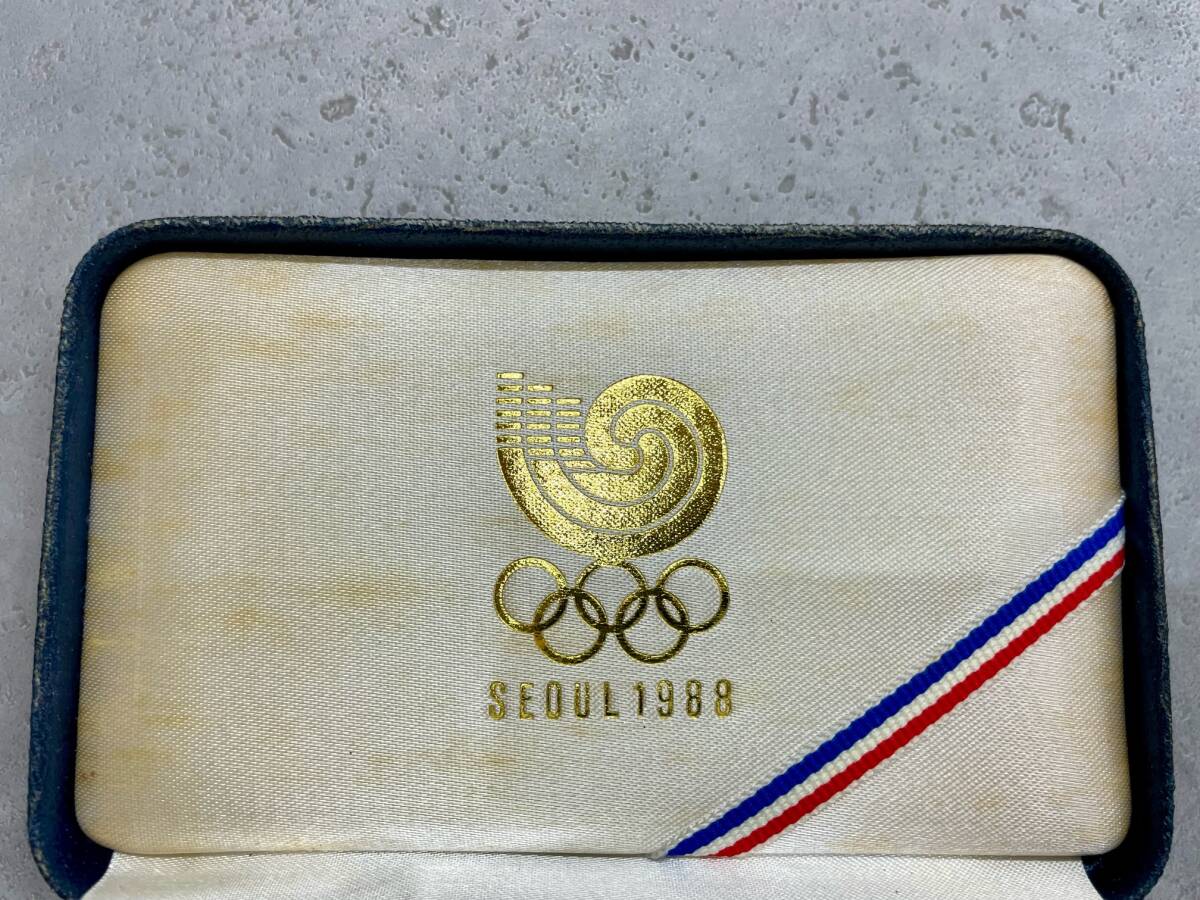 FS1991 ソウルオリンピック 1988年 記念コイン セット 10000ウォン 5000ウォン 計2枚 シルバー925製 付属品有 箱有 現状品_画像4