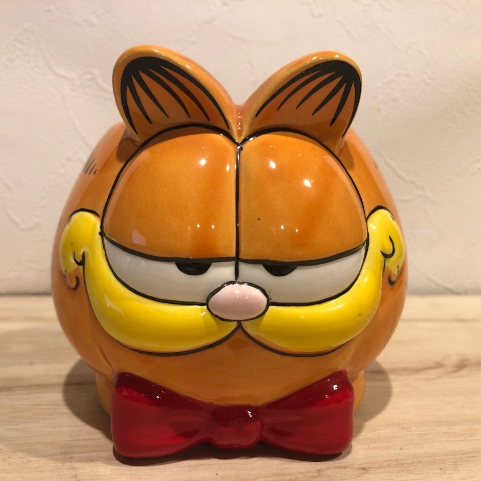 Ｃ　ガーフィールド　マグカップ　陶器　Garfield　昭和レトロ　置物　猫　ネコ インテリア オブジェ garfield Piggy bank （管理番号001）_画像1