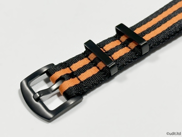 ラグ幅：20ｍｍ 高品質 光沢 NATO ストラップ 腕時計ベルト ブラック オレンジ ストライプ 時計用バンド ファブリック_こちらは尾錠がブラックです。
