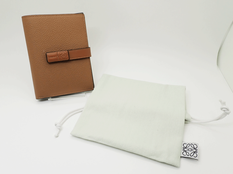[ unused storage goods ] Loewe (LOEWE) bar TIKKA ru wallet purse medium [tofi-/ tongue ]2. folding free shipping!!