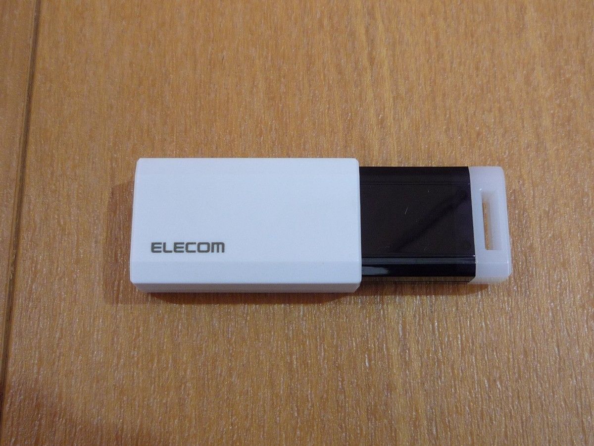 ELECOM エレコム USBメモリ 64GB ホワイト MF-PKU3064GWH USB3.1(Gen1)対応 ノック式