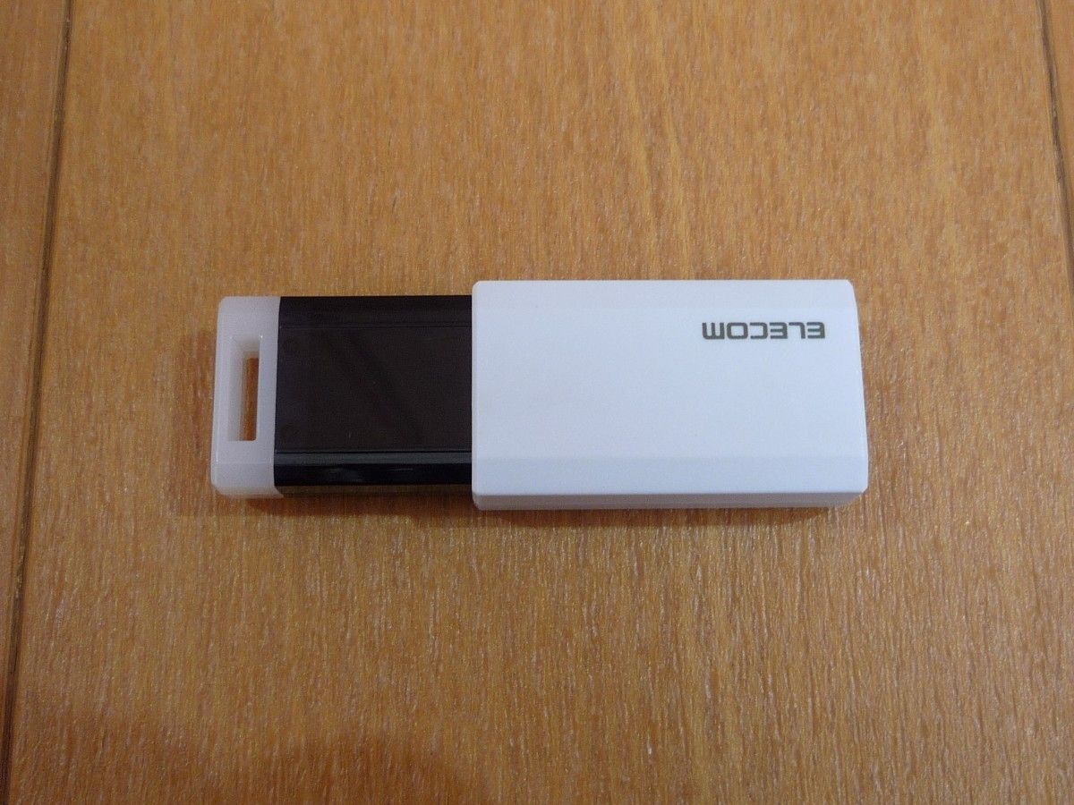 ELECOM エレコム USBメモリ 64GB ホワイト MF-PKU3064GWH USB3.1(Gen1)対応 ノック式